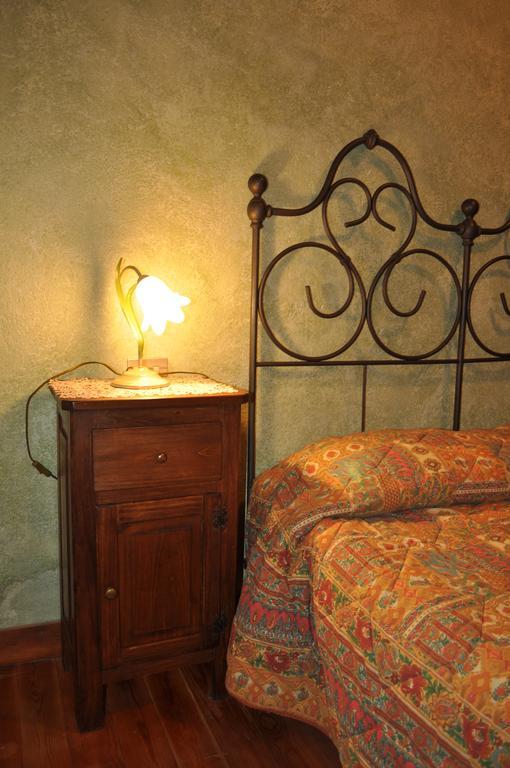 Agriturismo Ca Serrantonio Villa Urbania Bagian luar foto
